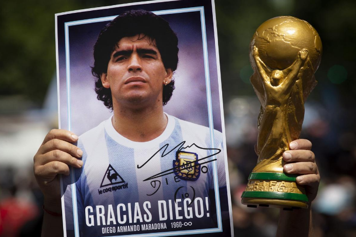 El país que dejó morir a Maradona