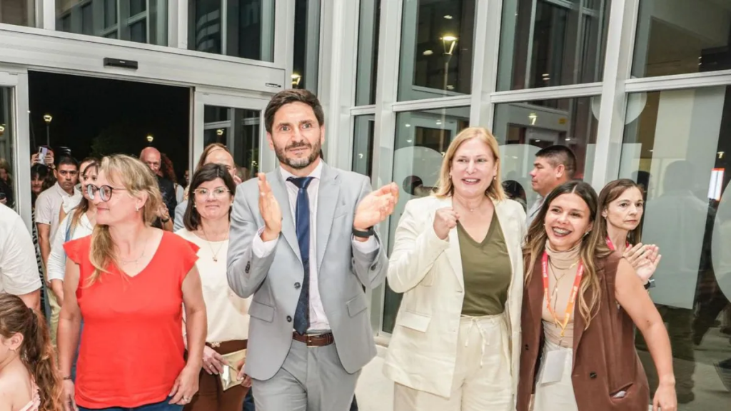 Maximiliano Pullaro apuntó fuerte contra la gestión de Javier Milei por ajustes en Salud y el caso ANDIS