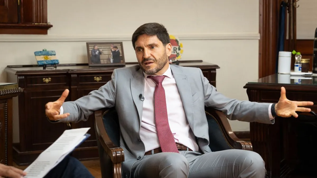 Maximiliano Pullaro confirmó que Santa Fe ya salió al mercado internacional para financiar obra pública y acelerar su plan de infraestructura