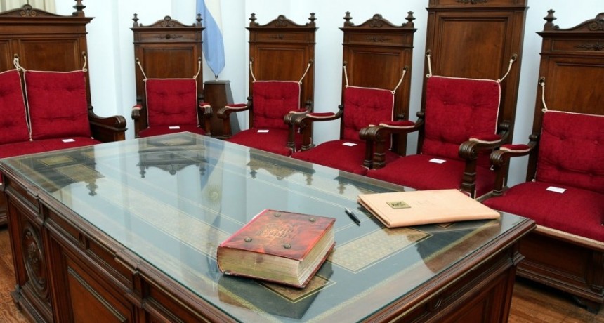 La Corte toma juramento a 15 jueces de distintos fueros para el centro norte santafesino