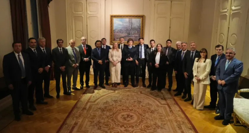 Las tres reformas que Milei les planteó a los gobernadores