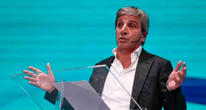 Luis Caputo defendió las bandas cambiarias y proyectó una inflación por debajo del 1% para mediados de 2026