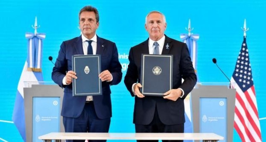 El Gobierno Nacional firm&oacute; el acuerdo con Estados Unidos para intercambiar informaci&oacute;n fiscal y tributaria