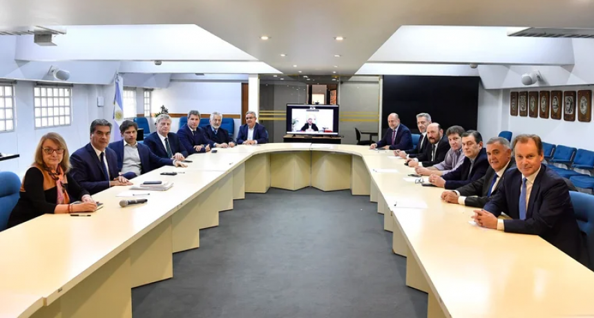 Luego del renunciamiento de CFK, los gobernadores y la CGT armaron una mesa pol&iacute;tica para reorganizar el peronismo