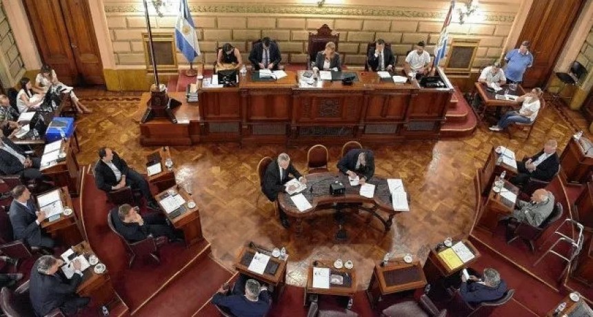 Perotti convoc&oacute; a sesiones extraordinarias en la Legislatura provincial
