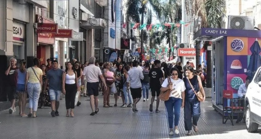 Bono para privados: en Santa Fe se est&aacute; pagando en supermercados, pero no en peque&ntilde;os comercios