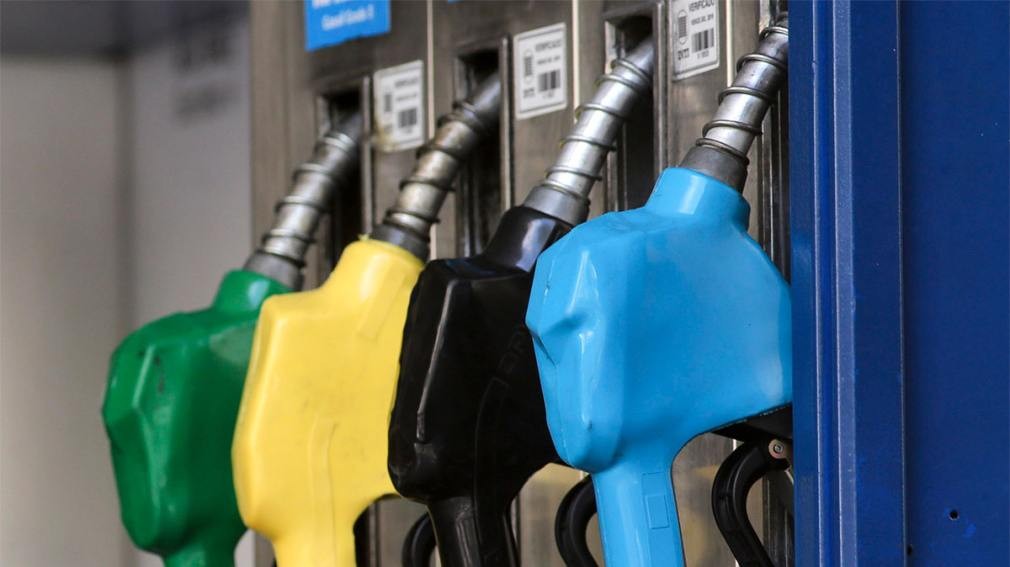 Las empresas de combustible Shell y Axión bajaron sus precios un 10% en Santiago del Estero