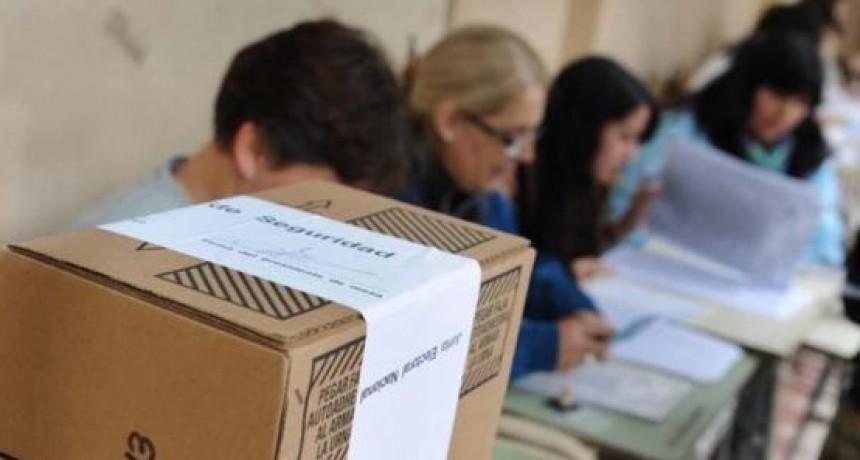 Elecciones 2023: restan cobrar 88 personas de la PASO y 1181 de las Generales