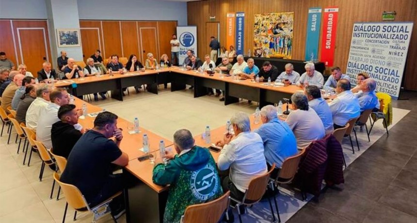 La CGT marchará el miércoles a Tribunales y evalúa convocar a un paro general contra el megadecreto de Milei