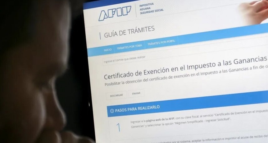 Alerta salarios: qué pasa con el impuesto a las Ganancias con la Ley Ómnibus que anunció Milei