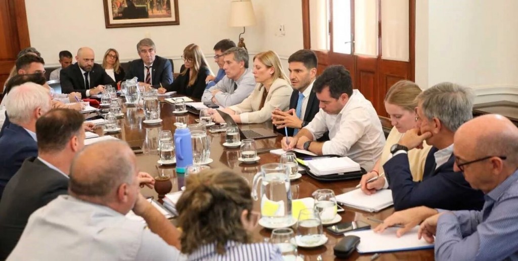 Pullaro admitió que podría encabezar la lista de convencionales de Unidos