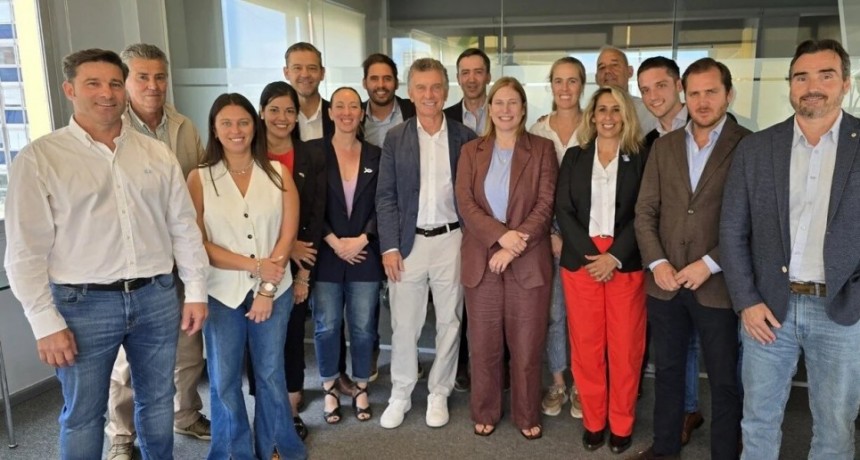 Macri con santafesinos