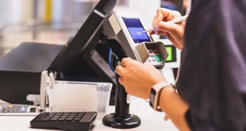 Impuesto PAIS: qué implica su eliminación para la economía y los consumidores