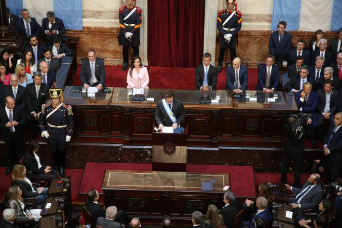 Reforma laboral: el Gobierno acepta cambios y busca aprobarla durante diciembre