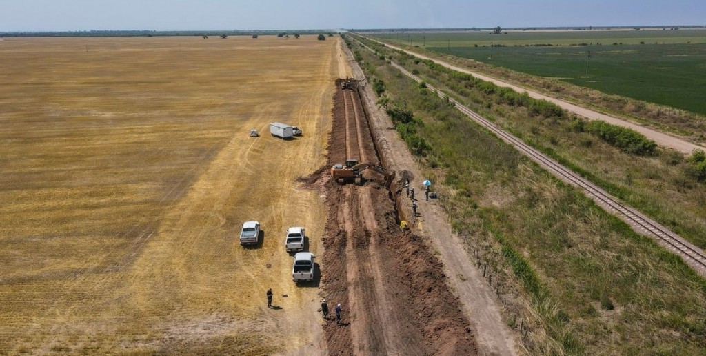 Amplían la red cloacal para que más vecinos de Vera puedan conectarse