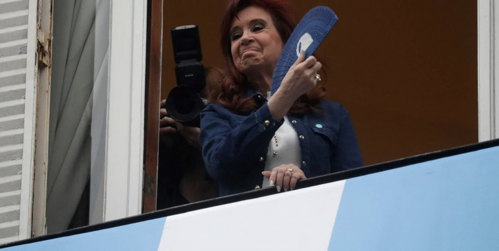 Cristina Fernández continuará internada sin fecha estimada de alta