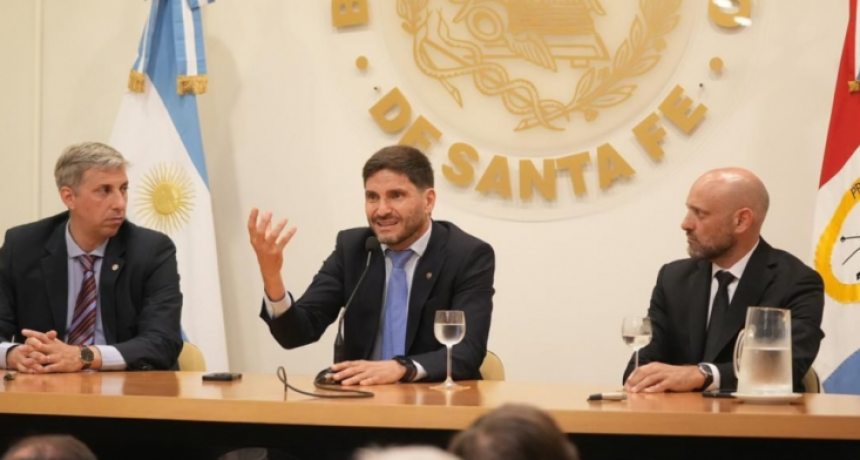 Pullaro: “Vinimos para cambiar la estructura de la provincia de Santa Fe”