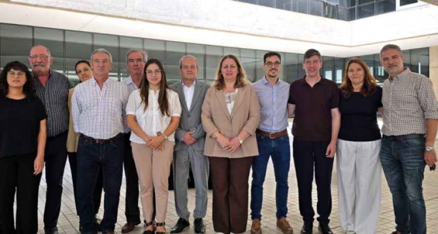 Santa Fe planifica un sistema propio de Residencias en Salud